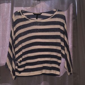 White blue striped loose t-shirt